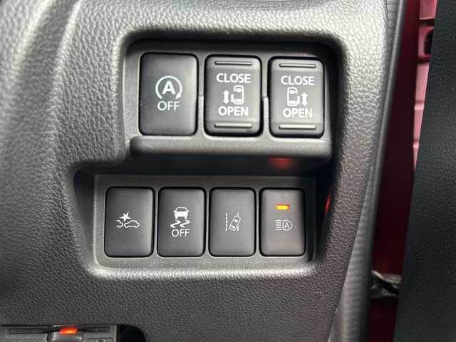 日産 デイズ ルークス ハイウェイスター Gターボ 富山県 2018(平30)年 3.9万km スパークリングレッド/ブラック 禁煙車/ディーラーオプションナビ/型式：MM318D-W/【フルセグTV/CD/DVD/Bluetooth/SD/AUX】/全方位モニター/バックカメラ/プッシュスタート/スマートキー×２/両側パワースライドドア/クルーズコントロール/純正アルミホイール/純正フロアマット/Ｃｌａｚｚｉｏシートカバー/ＥＴＣ/ドライブレコーダー/コーナーセンサー