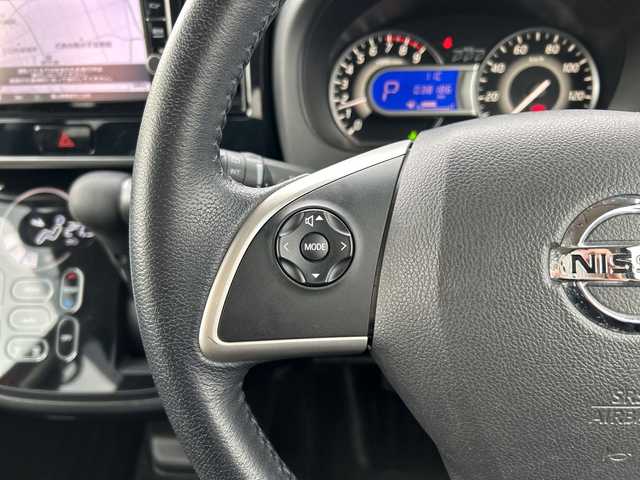 日産 デイズ ルークス ハイウェイスター Gターボ 富山県 2018(平30)年 3.9万km スパークリングレッド/ブラック 禁煙車/ディーラーオプションナビ/型式：MM318D-W/【フルセグTV/CD/DVD/Bluetooth/SD/AUX】/全方位モニター/バックカメラ/プッシュスタート/スマートキー×２/両側パワースライドドア/クルーズコントロール/純正アルミホイール/純正フロアマット/Ｃｌａｚｚｉｏシートカバー/ＥＴＣ/ドライブレコーダー/コーナーセンサー