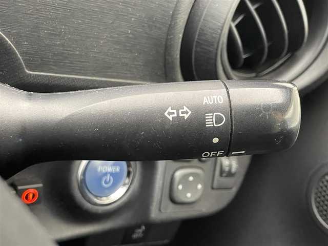 トヨタ アクア S 茨城県 2014(平26)年 9.1万km ライムホワイトパールクリスタルシャイン (株)IDOMが運営する【じしゃロン水戸店】の自社ローン専用車両になりますこちらは現金またはオートローンご利用時の価格です。自社ローンご希望の方は別途その旨お申付け下さい/純正SDナビ(NSCP-W64)/　・ワンセグTV/　・Bluetooth/バックカメラ/ETC/プッシュスタート/スマートキー/ステアリングリモコン/ライトレベライザー/オートライト/ECO・EVモード/ウインカーミラー/純正フロアマット/ドアバイザー