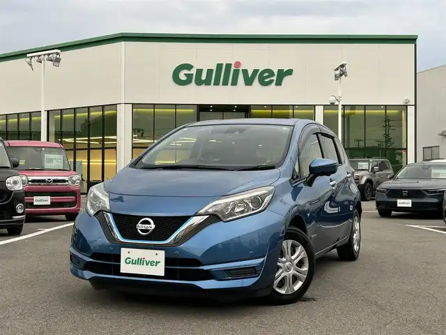 日産 ノート e－パワー X 愛媛県 2016(平28)年 6.2万km シャイニングブルー 純正ナビ（MJ321D-W）/CD/DVD/TV/BT/全方位カメラ/ETC/ナビ連動ドライブレコーダー/エマージェンシーブレーキ/踏み間違い防止装置/レーンキープアシスト/前後コーナーセンサー/デジタルインナーミラー/オートライト/LEDヘッドライト/スマートキー/オートエアコン/純正フロアマット