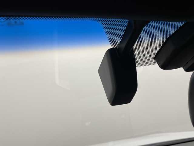 レクサス ＮＸ 300h Fスポーツ 茨城県 2016(平28)年 10.9万km ホワイトノーヴァガラスフレーク 純正ナビ　バックカメラ　サイドカメラ　フルセグTV　パワーシート　シートヒーター　エアシート　ステアリングヒーター　パワーバックドア　クルーズコントロール　純正ドライブレコーダー　ＥＴＣ２．０　エアロ／サイド・リア　純正フロアマット　純正ドアバイザー　