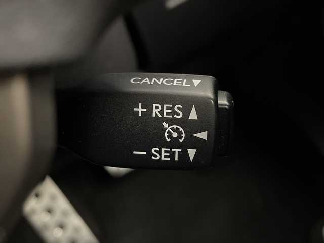 レクサス ＮＸ 300h Fスポーツ 茨城県 2016(平28)年 10.9万km ホワイトノーヴァガラスフレーク 純正ナビ　バックカメラ　サイドカメラ　フルセグTV　パワーシート　シートヒーター　エアシート　ステアリングヒーター　パワーバックドア　クルーズコントロール　純正ドライブレコーダー　ＥＴＣ２．０　エアロ／サイド・リア　純正フロアマット　純正ドアバイザー　