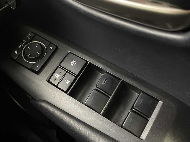 レクサス ＮＸ 300h Fスポーツ 茨城県 2016(平28)年 10.9万km ホワイトノーヴァガラスフレーク 純正ナビ　バックカメラ　サイドカメラ　フルセグTV　パワーシート　シートヒーター　エアシート　ステアリングヒーター　パワーバックドア　クルーズコントロール　純正ドライブレコーダー　ＥＴＣ２．０　エアロ／サイド・リア　純正フロアマット　純正ドアバイザー　