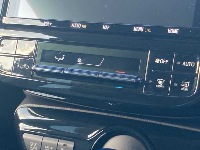 トヨタ プリウス Sツーリングセレクション 岡山県 2020(令2)年 4.6万km ホワイトパールクリスタルシャイン モデリスタエアロ　/レザーシート　/社外アルミホイール　/トヨタセーフティーセンス　/純正ナビ、ＴＶ/バックモニター　/ＬＥＤヘッドライト　/レーダークルーズコントロール　/クリアランスソナー/ドライブレコーダー/Bluetooth