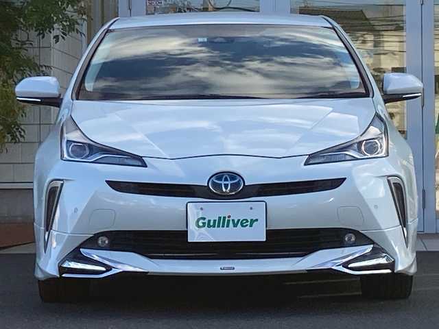 トヨタ プリウス Sツーリングセレクション 岡山県 2020(令2)年 4.6万km ホワイトパールクリスタルシャイン モデリスタエアロ　/レザーシート　/社外アルミホイール　/トヨタセーフティーセンス　/純正ナビ、ＴＶ/バックモニター　/ＬＥＤヘッドライト　/レーダークルーズコントロール　/クリアランスソナー/ドライブレコーダー/Bluetooth