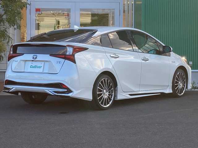 トヨタ プリウス Sツーリングセレクション 岡山県 2020(令2)年 4.6万km ホワイトパールクリスタルシャイン モデリスタエアロ　/レザーシート　/社外アルミホイール　/トヨタセーフティーセンス　/純正ナビ、ＴＶ/バックモニター　/ＬＥＤヘッドライト　/レーダークルーズコントロール　/クリアランスソナー/ドライブレコーダー/Bluetooth