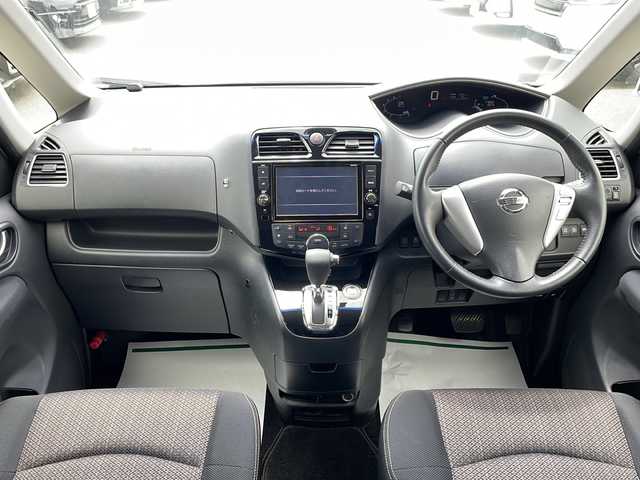 日産 セレナ ハイウェイスター Vエアロ+Safty 山形県 2015(平27)年 7.8万km ブリリアントホワイトパール 純正SDナビ(AM/FM/TV/CD/DVD/BT)/フルセグTV/バックカメラ/アラウンドビューモニター/ETC/両側パワースライドドア/エマージェンシーブレーキ/レーンキープアシスト/ドライブレコーダー前後/クルーズコントロール/横滑り防止装置/コーナーセンサー前後/アイドリングストップ/WAC/純正フロアマット/スマートキー/プッシュスタート/LEDヘッドライト