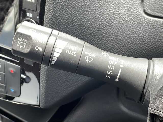 日産 セレナ ハイウェイスター Vエアロ+Safty 山形県 2015(平27)年 7.8万km ブリリアントホワイトパール 純正SDナビ(AM/FM/TV/CD/DVD/BT)/フルセグTV/バックカメラ/アラウンドビューモニター/ETC/両側パワースライドドア/エマージェンシーブレーキ/レーンキープアシスト/ドライブレコーダー前後/クルーズコントロール/横滑り防止装置/コーナーセンサー前後/アイドリングストップ/WAC/純正フロアマット/スマートキー/プッシュスタート/LEDヘッドライト