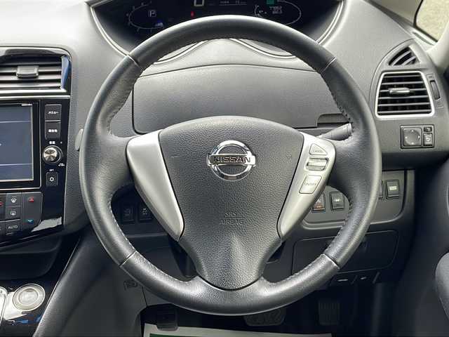 日産 セレナ ハイウェイスター Vエアロ+Safty 山形県 2015(平27)年 7.8万km ブリリアントホワイトパール 純正SDナビ(AM/FM/TV/CD/DVD/BT)/フルセグTV/バックカメラ/アラウンドビューモニター/ETC/両側パワースライドドア/エマージェンシーブレーキ/レーンキープアシスト/ドライブレコーダー前後/クルーズコントロール/横滑り防止装置/コーナーセンサー前後/アイドリングストップ/WAC/純正フロアマット/スマートキー/プッシュスタート/LEDヘッドライト