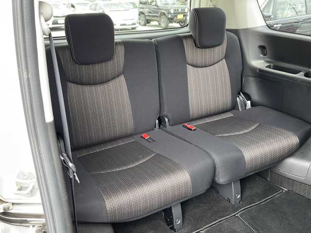 日産 セレナ ハイウェイスター Vエアロ+Safty 山形県 2015(平27)年 7.8万km ブリリアントホワイトパール 純正SDナビ(AM/FM/TV/CD/DVD/BT)/フルセグTV/バックカメラ/アラウンドビューモニター/ETC/両側パワースライドドア/エマージェンシーブレーキ/レーンキープアシスト/ドライブレコーダー前後/クルーズコントロール/横滑り防止装置/コーナーセンサー前後/アイドリングストップ/WAC/純正フロアマット/スマートキー/プッシュスタート/LEDヘッドライト