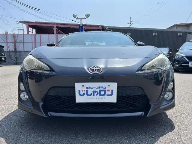 トヨタ ８６ GT リミテッド 和歌山県 2012(平24)年 10.7万km ダークグレーメタリック (株)IDOMが運営する【じしゃロン和歌山店】の自社ローン専用車両になります。こちらは現金またはオートローンご利用時の価格です。自社ローンご希望の方は別途その旨お申付け下さい/純正７インチナビ/ワンセグTV/BT/CD/バックカメラ　/ＥＴＣ　/ハーフレザーシート/前席シートヒーター　/社外１８インチアルミホイール　/スマートキー　/スペアキー　/プッシュスタート/横滑り防止装置　/オートライト　/パドルシフト　/フロアマット　/ＥＴＣ/社外１８インチアルミ/TRC