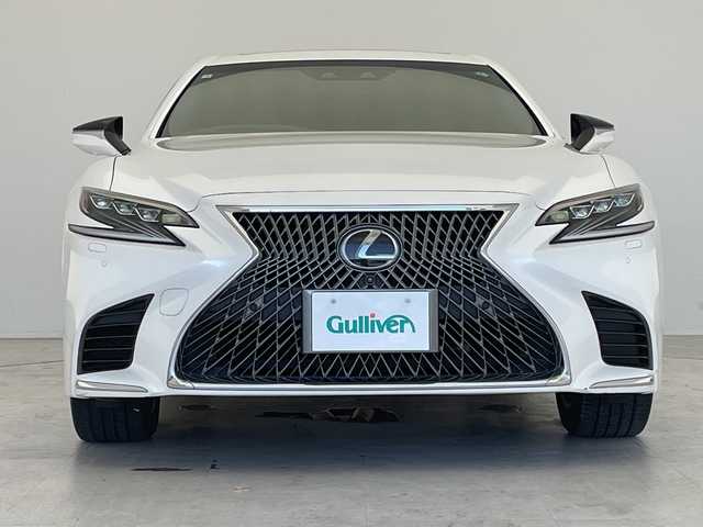 レクサス ＬＳ 500 Iパッケージ 愛知県 2018(平30)年 2.9万km ソニッククォーツ 純正12.3型ナビ/三眼LEDヘッドライト/サンルーフ/全方位カメラ/レーダークルーズコントロール/シートヒーター/エアシート/バックカメラ/パワーシート/ヘッドアップディスプレイ/コーナーセンサー/純正アルミホイール/ETC2.0/ブラインドスポットモニター/パドルシフト/オートマチックハイビーム/衝突軽減システム/フルセグ/CD DVD/Bluetooth/ステアリングスイッチ/スマートキー/プッシュスタート