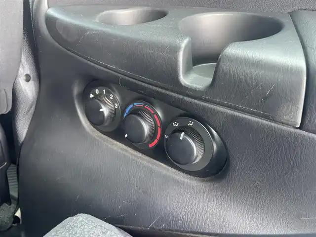 マツダ ＭＰＶ エアロリミックス 群馬県 2005(平17)年 12.2万km サンライトシルバーメタリック 革巻きステア/両側パワースライドドア/HIDヘッドライト/ETC/ヘッドライトレベライザー/ドアバイザー/電動格納ミラー/キーレス×２/整備手帳、取説
