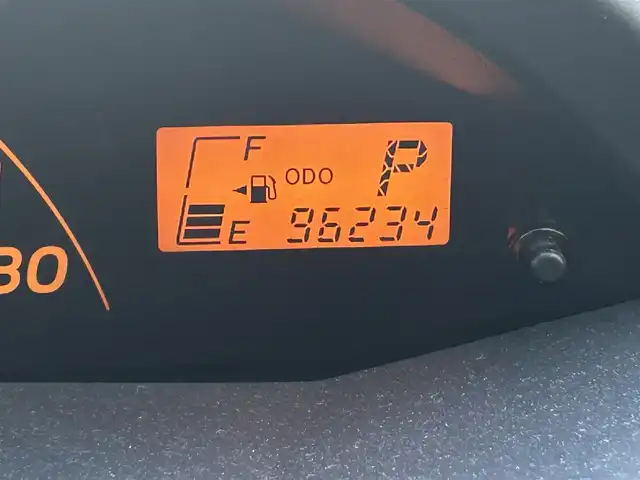 トヨタ ヴィッツ F リミテッドⅡ 愛知県 2011(平23)年 9.7万km ホワイトパールクリスタルシャイン 純正SDナビ(FM/AM/CD/DVD/AUX/ワンセグ)/バックカメラ/特別仕様車/ドライブレコーダー/電動格納ミラー/純正フロアマット/プッシュスタート/スマートキー/ABS/取扱説明書・保証書