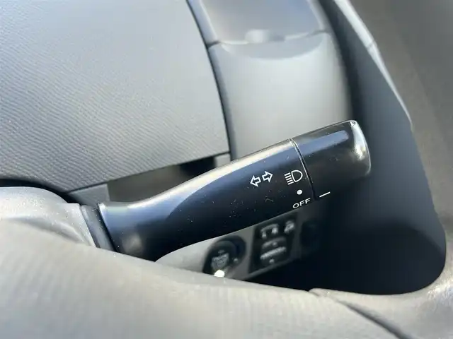 トヨタ ヴィッツ F リミテッドⅡ 愛知県 2011(平23)年 9.7万km ホワイトパールクリスタルシャイン 純正SDナビ(FM/AM/CD/DVD/AUX/ワンセグ)/バックカメラ/特別仕様車/ドライブレコーダー/電動格納ミラー/純正フロアマット/プッシュスタート/スマートキー/ABS/取扱説明書・保証書