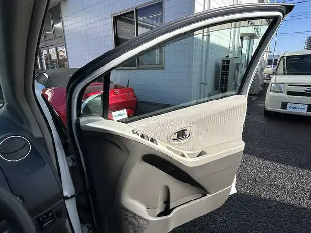 トヨタ ヴィッツ F リミテッドⅡ 愛知県 2011(平23)年 9.7万km ホワイトパールクリスタルシャイン 純正SDナビ(FM/AM/CD/DVD/AUX/ワンセグ)/バックカメラ/特別仕様車/ドライブレコーダー/電動格納ミラー/純正フロアマット/プッシュスタート/スマートキー/ABS/取扱説明書・保証書