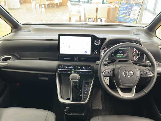 トヨタ ノア S－Z 道央・札幌 2023(令5)年 1.1万km ホワイトパールクリスタルシャイン ・ワンオーナー/・4WD/・寒冷地仕様/・純正ナビ/フルセグTV/DVD/CD/BT/・Miracast/・バックカメラ/・リヤフリップダウンモニター/・両側パワースライドドア/・ドライブレコーダー/・プリクラッシュセーフティ/・レーダークルーズコントロール/・レーンディパーチャーアラート/・ブラインドスポットモニター/・プロアクティブドライビングアシスト/・クリアランスソナー/・リヤクロストラフィックアラート/・パーキングサポートブレーキ/・安心降車アシスト/・ロードサインアシスト/・オートマチックハイビーム/・ワイパーデアイサー/・ビルトインETC/・ハーフレザーシート/・前席シートヒーター/・LEDヘッドライト/・LEDフォグ/・横滑り防止/・プッシュスタート/・スマートキー/・ドアバイザー/・夏タイヤ社外16インチAW積込