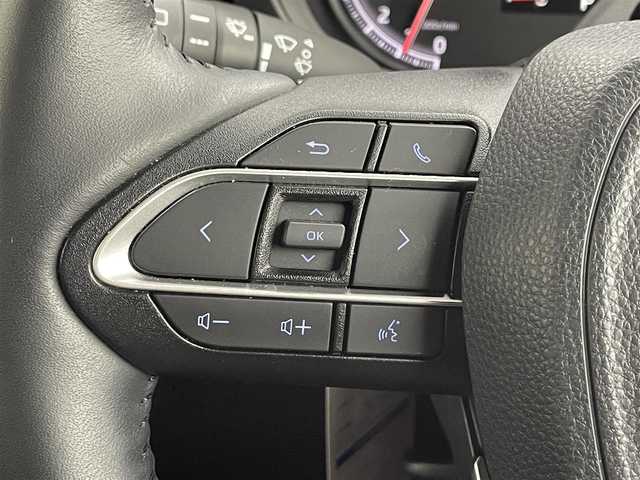 トヨタ ノア S－Z 道央・札幌 2023(令5)年 1.1万km ホワイトパールクリスタルシャイン ・ワンオーナー/・4WD/・寒冷地仕様/・純正メモリナビ/ 　CD／DVD／フルセグ／Bluetooth／Miracast/・バックカメラ/・純正フリップダウンモニター/・両側パワースライドドア/・純正ビルトインETC2.0/・ドライブレコーダー/・トヨタセーフティセンス/・プリクラッシュセーフティ/・レーダークルーズコントロール/・レーンディパーチャーアラート/・ブラインドスポットモニター/・プロアクティブドライビングアシスト/・クリアランスソナー/・リヤクロストラフィックアラート/・パーキングサポートブレーキ/・安心降車アシスト/・ロードサインアシスト/・オートマチックハイビーム/・ワイパーデアイサー/・ハーフレザーシート/・前席シートヒーター/・LEDヘッドライト/・LEDフォグ/・横滑り防止/・プッシュスタート/・スマートキー/・ドアバイザー/・夏タイヤ社外16インチAW積込