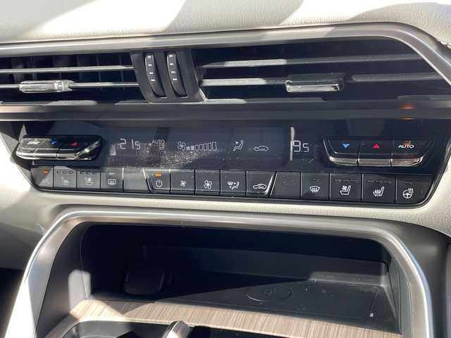 マツダ ＣＸ－６０ XD HV エクスクルーシブモダン 愛知県 2023(令5)年 1.8万km プラチナクォーツメタリック アクティブセンス　/ＢＯＳＥサウンド　/純正１２．３インチＤＡナビ　/全方位カメラ　/白革/レーダークルコン　/シートヒーター　/エアシート　/電動リヤゲート　/パワーシート　/ＨＵＤ　/コーナーセンサー　/４ＷＤ　/純正ＡＷ　/ＢＳＭ/LEDヘッド　/ステアリングヒーター　/オートマチックハイビーム/前後ドラレコ/ステアリングスイッチ　/スマートキー/プッシュスタート