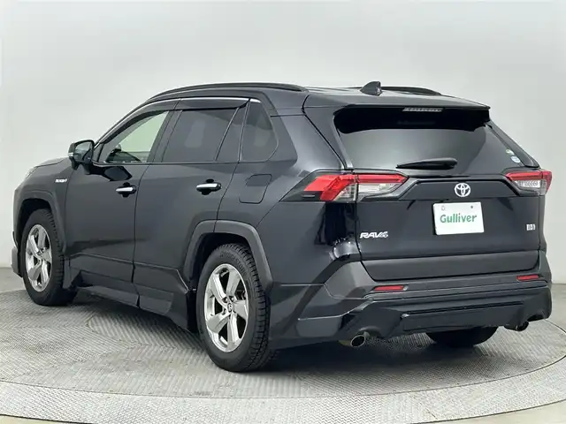 トヨタ ＲＡＶ４ ハイブリッドG 道央・札幌 2019(令1)年 7万km アティチュードブラックマイカ ・４WD/・寒冷地仕様/・TRDエアロ/・RSR車高調/・純正ナビ/　CD/DVD/SD/BT/フルセグ/・バックカメラ/・プレミアムサウンド8chスピーカー＆ダブルツィーターシステム/・ビルトインETC/・前後ドライブレコーダー/・トヨタセーフティセンス/・プリクラッシュセーフティ/・レーダークルーズコントロール/・レーンキープアシスト/・オートハイビーム/・クリアランスソナー/・BSM/・RCTA/・RSA/・パワーバックドア/・レザーシート/・D席パワーシート/・前席シートヒーター/・ステアリングヒーター/・ステアリングスイッチ/・LEDヘッドライト/・フォグライト/・オートライト/・純正フロアマット/・ドアバイザー/・ノーマルサス積込