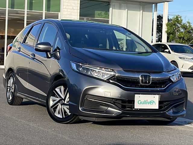 ホンダ シャトル ハイブリッド ホンダセンシング 香川県 2019(平31)年 4.3万km シャイニンググレーM 社外ナビ/フルセグテレビ/CD／DVD再生機能/バックカメラ/ドライブレコーダー/オートライト/レーダー探知機/アイドリングストップ/ETC/スペアキー