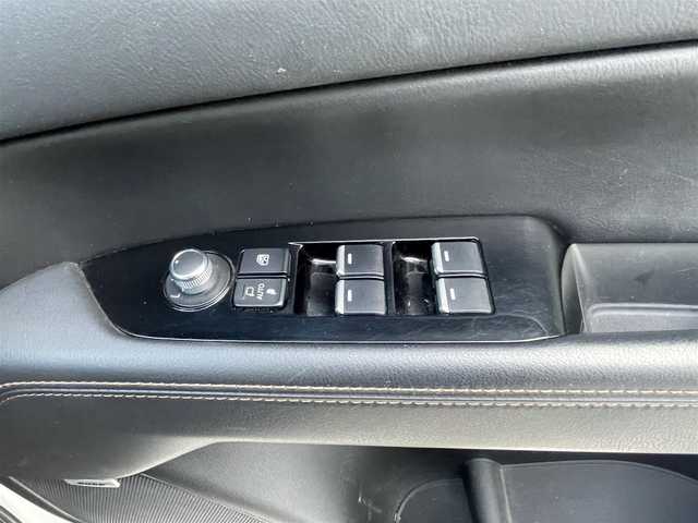 マツダ ＣＸ－５ XD Lパッケージ 群馬県 2018(平30)年 7.6万km スノーフレイクホワイトパールマイカ ワンオーナー/スマートブレーキサポート（SBS）/レーンアシストシステム（LAS）/トラクションコントロールシステム（TCS）/レーダークルーズコントロール/ヘッドアップディスプレイ/BOSEサウンド/純正SDナビ/（フルセグTV/DVD/CD/Bluetooth/USB）/360°カメラ/前後コーナーセンサー/純正ドライブレコーダー/ETC2.0/レザーシート/全席シートヒーター/ステアリングヒーター/運転席シートメモリー/前席パワーシート/パワーバックドア/電動パーキングブレーキ/オートホールド/LEDヘッドライト/フォグランプ/スマートキー2本/純正19インチアルミ