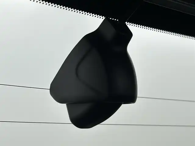 マツダ マツダ２ 15C 熊本県 2025(令7)年 0.8万km グレー 禁煙車　/ワンオーナー　/純正ナビ（ＢＴ・ＳＤ・ＵＳＢ）/純正前後ドライブレコーダー　/ＥＴＣ　/前後クリアランスソナー　/衝突軽減ブレーキ　/レーンキープアシスト　/横滑り防止　/ブラインドスポットモニター/オートライト/LEDヘッドライト/スマートキー/プッシュスタート/保証書/取扱説明書