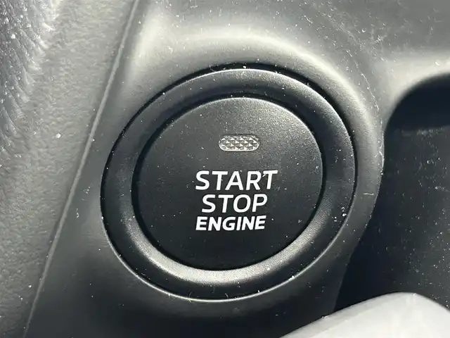 マツダ マツダ２ 15C 熊本県 2025(令7)年 0.8万km グレー 禁煙車　/ワンオーナー　/純正ナビ（ＢＴ・ＳＤ・ＵＳＢ）/純正前後ドライブレコーダー　/ＥＴＣ　/前後クリアランスソナー　/衝突軽減ブレーキ　/レーンキープアシスト　/横滑り防止　/ブラインドスポットモニター/オートライト/LEDヘッドライト/スマートキー/プッシュスタート/保証書/取扱説明書