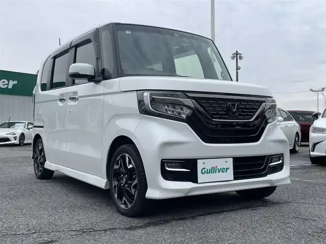 ホンダ Ｎ ＢＯＸ カスタム G L ターボ ホンダセンシング 千葉県 2019(平31)年 5.5万km プラチナホワイトパール ホンダセンシング/・衝突軽減ブレーキ/・レーンキープアシスト/・アダプティブクルーズコントロール/純正8インチSDナビ【VXU-195NBi】/・CD/DVD/MSV/Bluetooth/フルセグ/バックカメラ/両後パワースライドドア/スマートキー/ハーフレザーシート/純正前後ドライブレコーダー/ビルトインETC/パドルシフト/純正15インチアルミホイール/純正LEDヘッドライト/フォグランプ/本革巻きステアリング/ドアバイザー/サイド＆カーテンエアバッグ