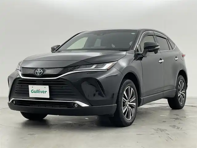 トヨタ ハリアー ハイブリッド G レザーパッケージ 群馬県 2021(令3)年 2.6万km プレシャスブラックパール 純正8インチナビ付ディスプレイオーディオ/・AM/FM/BT/Miracast/ビルトインETC/バックカメラ/トヨタセーフティセンス/プリクラッシュセーフティ/レーントレーシングアシスト/レーダークルーズコントロール（全車速追従機能付）/アダプティブハイビームシステム/ロードサインアシスト/BSM/デジタルインナーミラー録画機能付/黒レザーシート/シートヒーター/ベンチレーション/パワーバックドア/ステアリングヒーター/パワーシート/スマートキー/プッシュスタート