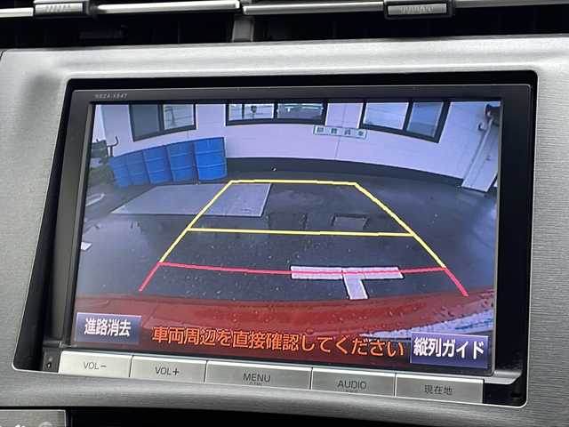 トヨタ プリウス S 山口県 2015(平27)年 9万km レッドマイカメタリック ワンオーナー/純正8インチSDナビ　【NSZA-X64T】/Bluetooth接続/DVD再生機能有/フルセグTV/バックカメラ/ETC/純正フロアマット/ステアリングスイッチ/スマートキー/スペアキー/プッシュスタート/LEDライト/社外17インチアルミホイール/社外エアサスペンション　【TEIN】/盗難防止装置