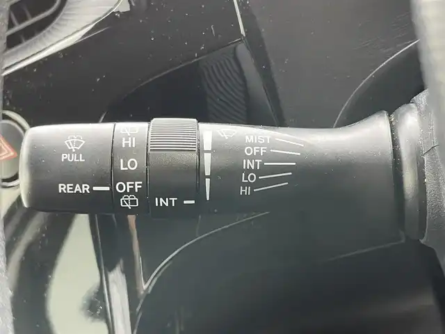 トヨタ アクア S 岡山県 2018(平30)年 5.6万km ホワイトパールクリスタルシャイン 純正ナビ/【Bluetooth/TV/CD/AUX】/バックカメラ/スマートキー/プッシュスタート/純正ドライブレコーダー（前）/コーナーセンサー/フロアマット/ＩＳＯＦＩＸ/ステアリングスイッチ/ドアバイザー/チルトステアリング/シートリフター/ウインカーミラー