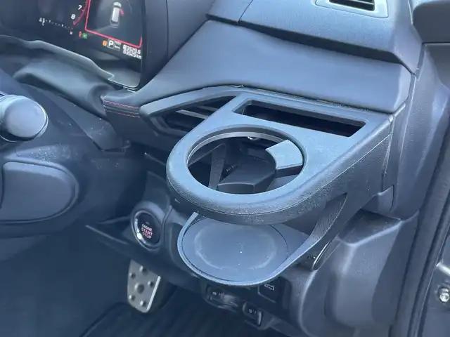 スバル レヴォーグ 1．8STIスポーツ EX 群馬県 2021(令3)年 8.4万km マグネタイトグレーメタリック 純正メモリーナビ(FM/AM/BT/USB/AUX)/アイサイト/　・プリクラッシュブレーキ/　・エマージェンシーレーンキープアシスト/　・車線逸脱防止/　・先行車お知らせ/　・青信号お知らせ/　・後退時ブレーキアシスト/　・スバルリセビークル/　・ドライバーモニタリングシステム/オートブレーキホールド/電子パーキングブレーキ/革巻きステアリング/ステアリングスイッチ/パドルシフト/プッシュスタート/ビルトインＥＴＣ/パワーバックドア/ヘッドライトレベライザー/Ｄ席メモリー機能/リアフォグ/フォグランプ/LEDヘッドライト/ドアバイザー/バニティミラー/純正フロアマット/純正アルミホイール/フルオートパワーウィンドウ/アルミスポーツペダル/純正ドラレコ/フロントガラスワイパー熱戦/ステアリング連動ヘッドライト/ドライブモード切替/保証書/取扱説明書