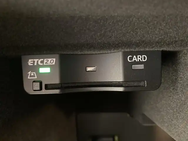 アウディ Ｑ３ SB 35TFSI Sライン 熊本県 2022(令4)年 4万km グレイシアホワイトメタリック ・ワンオーナー/・スマートキー/・プッシュスタート/・ハイビームアシスト/・パークエイド/・アダプティブドライブアシスト/・レーン逸脱警告/・Audiプレセンス/・休憩の推奨/・クルーズコントロール(追従式)/・ハーフレザーシート/・前席パワーシート/・前席シートヒーター/・純正メモリナビ/　【Bluetooth・USB・AppleCarPlay・AndroidAuto】/・全方位カメラ/・ETC2.0/・バーチャルコクピット/・パワーバックドア/・LEDヘッドランプ/・純正マット/・保証書/取説