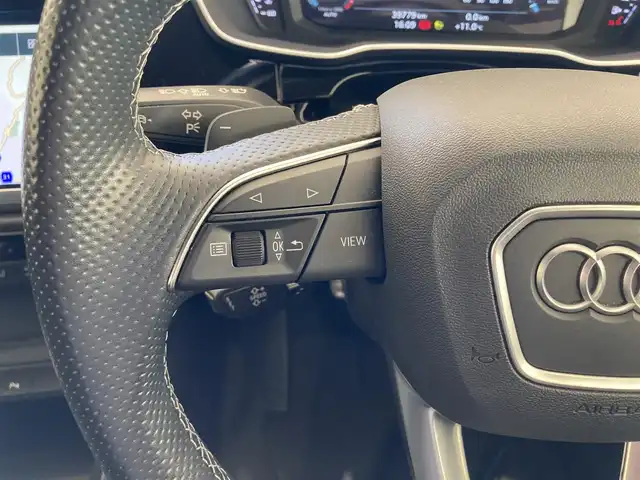 アウディ Ｑ３ SB 35TFSI Sライン 熊本県 2022(令4)年 4万km グレイシアホワイトメタリック ・ワンオーナー/・スマートキー/・プッシュスタート/・ハイビームアシスト/・パークエイド/・アダプティブドライブアシスト/・レーン逸脱警告/・Audiプレセンス/・休憩の推奨/・クルーズコントロール(追従式)/・ハーフレザーシート/・前席パワーシート/・前席シートヒーター/・純正メモリナビ/　【Bluetooth・USB・AppleCarPlay・AndroidAuto】/・全方位カメラ/・ETC2.0/・バーチャルコクピット/・パワーバックドア/・LEDヘッドランプ/・純正マット/・保証書/取説