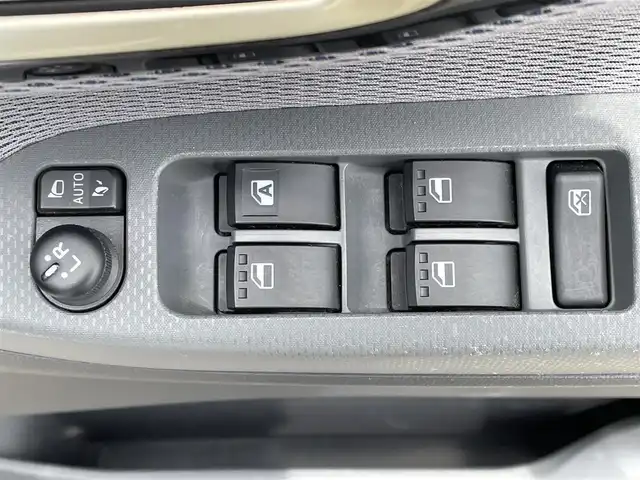 ダイハツ ムーヴ カスタム RS SAⅡ 佐賀県 2016(平28)年 6.4万km パールホワイトⅢ 先行車発進お知らせ機能/車線逸脱警報機能/衝突被害軽減ブレーキ/純正メモリナビ/ワンセグTV　CD　SD　USB/ETC/LEDヘッドライト/フォグライト/ISOFIX/ステアリングリモコン/ウィンカーミラー/ドアバイザー/プッシュスタート/スペアキー/保証書/取扱説明書