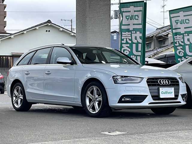 アウディ Ａ４ アバント 2．0 TFSI 愛媛県 2015(平27)年 3.3万km グレイシアホワイトメタリック 登録時走行距離32405km/ワンオーナー /純正ナビ/フルセグTV/Bluetooth接続/バックカメラ/ビルトインETC/前席パワーシート/前席シートヒーター/コーナーセンサー/スマートキー/プッシュスタート/保証書/取扱説明書