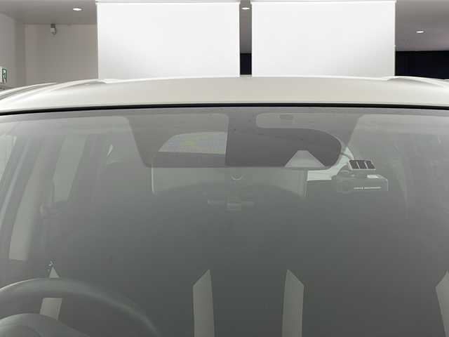 日産 ノート e－パワー X 新潟県 2017(平29)年 5万km ブリリアントホワイトパール 純正ナビ/　　フルセグ/CD/DVD/AUX/BT/アラウンドビューモニター/LEDオートライト/純正14インチアルミホイール/ステアリングスイッチ/オートエアコン/スマートキー/ETC