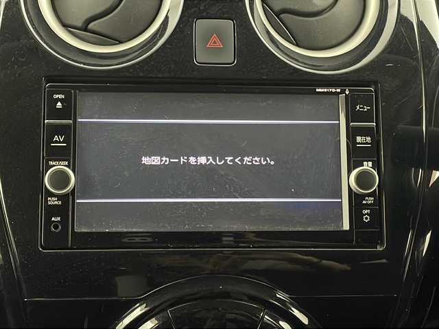 日産 ノート e－パワー X 新潟県 2017(平29)年 5万km ブリリアントホワイトパール 純正ナビ/　　フルセグ/CD/DVD/AUX/BT/アラウンドビューモニター/LEDオートライト/純正14インチアルミホイール/ステアリングスイッチ/オートエアコン/スマートキー/ETC