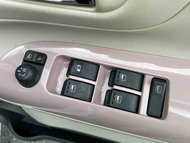 ダイハツ ムーヴ キャンバス G メイクアッフ SA Ⅱ 福岡県 2017(平29)年 4.7万km パールホワイトⅢ/ライトローズマイカメタリックⅡ 2トーン 社外7インチナビ/　（バックカメラ、TV、DVD、CD、AM、FM）/両側パワースライドドア/ETC/ドライブレコーダー前後/プリクラッシュ/横滑り防止装置/アイドリングストップ/プッシュスタート/スマートキー/スペアキー/パワーウィンドウ/電格ミラー/純正マット/ドアバイザー/保証書/取扱説明書