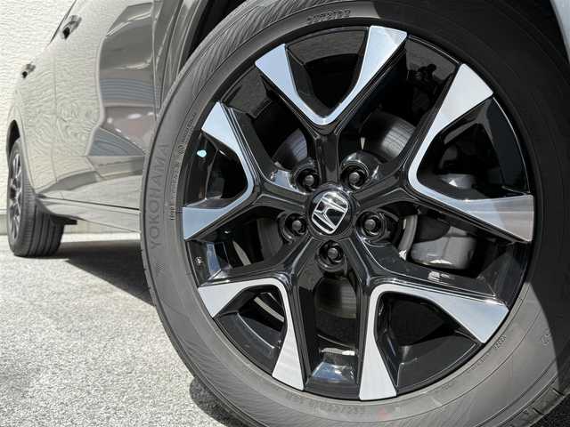 ホンダ ＺＲ－Ｖ ハイブリッド e:HEV Z 滋賀県 2023(令5)年 1.9万km スーパープラチナグレーメタリック ワンオーナー/純正メーカーナビ/　【AM・FM/Bluetooth/フルセグTV】/バックカメラ　【全方位】/レザーシート/運転席・助手席パワーシート/運転席・助手席シートヒーター/クルーズコントロール/ヒルディセントコントロール/ブレーキホールド/横滑り防止システム/レーントレーシングアシスト/ブラインドスポットモニター/コーナーセンサー/パワーバックドア/衝突軽減防止システム/置くだけ充電/前後ドライブレコーダー/ETC2.0