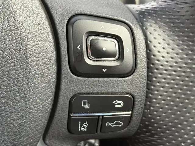 レクサス ＧＳ Ｆ 愛知県 2017(平29)年 8.3万km ダークグレーマイカ 純正SDナビ/（Bluetooth/フルセグTV/USB入力/CD/Blu-ray/DVD/AM/FM）/バックカメラ/レクサスセーフティ/レザーシート/パワーシート/シートクーラー/シートヒーター/ステアリングヒーター/メモリシート/電動シェード/ドライブレコーダー/ETC2.0/純正フロアマット/ドアバイザー/パドルシフト/オートライト/ステアリングリモコン/防眩ミラー/電動格納ミラー/サンシェード
