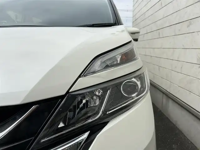 日産 セレナ ハイウェイスターVセレクションⅡ 大分県 2019(平31)年 5.1万km ブリリアントホワイトパール ・外部検査済み/・車検Ｒ８年６月まで/・純正９インチメーカーオプション/・ＣＤ/DVD/Bluetooth/・フルセグTV/・アラウンドビューモニター/・両側電動スライドドア/・レーダーブレーキ/・クルーズコントロール/・ＬＥＤヘッドライト/・スリップコントロール/・アイドリングストップ/・ドライブレコーダー/・ＥＴＣ/・スマートキー/・プッシュスタート/・フロアマット/・ドアバイザー/・新車保証書/・取扱説明書