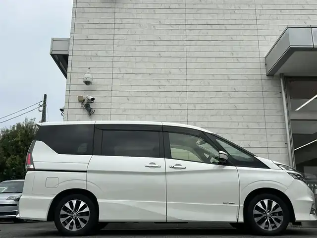 日産 セレナ ハイウェイスターVセレクションⅡ 大分県 2019(平31)年 5.1万km ブリリアントホワイトパール ・外部検査済み/・車検Ｒ８年６月まで/・純正９インチメーカーオプション/・ＣＤ/DVD/Bluetooth/・フルセグTV/・アラウンドビューモニター/・両側電動スライドドア/・レーダーブレーキ/・クルーズコントロール/・ＬＥＤヘッドライト/・スリップコントロール/・アイドリングストップ/・ドライブレコーダー/・ＥＴＣ/・スマートキー/・プッシュスタート/・フロアマット/・ドアバイザー/・新車保証書/・取扱説明書