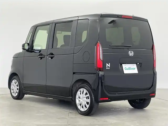 ホンダ Ｎ ＢＯＸ 富山県 2024(令6)年 0.5万km クリスタルブラックパール 純正8型ナビ（AM/FM/BT/フルセグ）/バックカメラ/ETC/片側パワースライドドア/衝突被害軽減システム/レーダークルーズコントロール/レーンキープアシスト/コーナーセンサー/横滑り防止装置/オートLEDライト/純正フロアマット/オートホールド付電子パーキング/ステアリングスイッチ/スマートキー/スペアキー