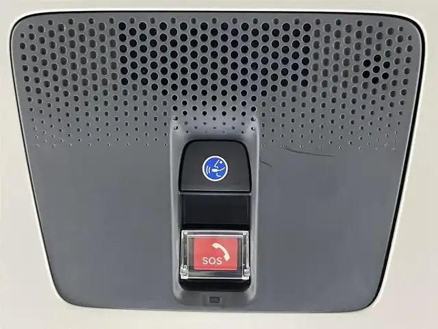 ホンダ Ｎ ＢＯＸ 富山県 2024(令6)年 0.5万km クリスタルブラックパール 純正8型ナビ（AM/FM/BT/フルセグ）/バックカメラ/ETC/片側パワースライドドア/衝突被害軽減システム/レーダークルーズコントロール/レーンキープアシスト/コーナーセンサー/横滑り防止装置/オートLEDライト/純正フロアマット/オートホールド付電子パーキング/ステアリングスイッチ/スマートキー/スペアキー
