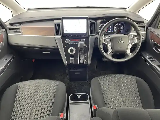 三菱 デリカＤ：５ G パワーパッケージ 宮城県 2019(平31)年 4.5万km ウォームホワイトパール パートタイム4WD/純正10型ナビ/CD/DVD/BT/SD/フルセグTV/e‐Assist/ルーフキャリア/マルチアラウンドモニター/ブラインドスポットモニター/レーダークルーズコントロール/両側パワースライドドア/パワーバックドア/アイドリングストップ/パドルシフト/シートヒーター/パワーシート/ステアリングリモコン/プッシュスタート/オートライト/LEDヘッドライト/フォグライト/ドアバイザー/フロアマット/ETC