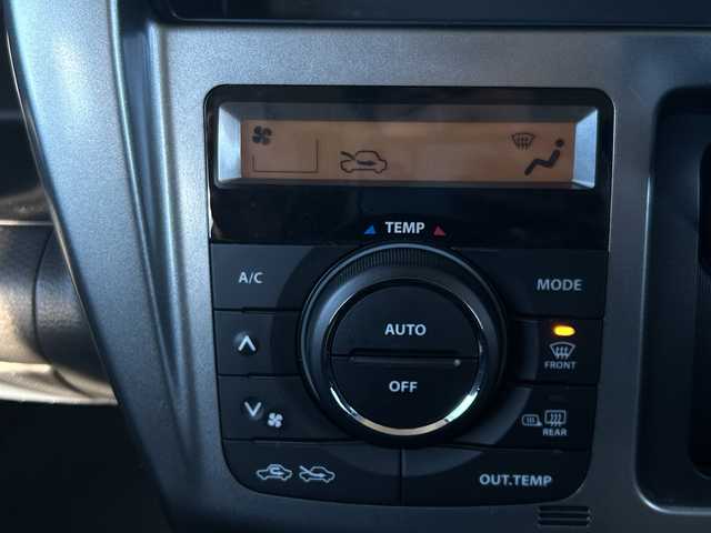 スズキ ハスラー Jスタイル 山梨県 2015(平27)年 3.9万km クールカーキパールメタリック/ホワイト2トーンルーフ 社外ナビ　/前席シートヒーター　/純正フロアマット　/前方ドライブレコーダー　/純正アルミホイール　/ＥＴＣ　/バックカメラ　/ベンチシート　/横滑り防止機能　/衝突軽減システム