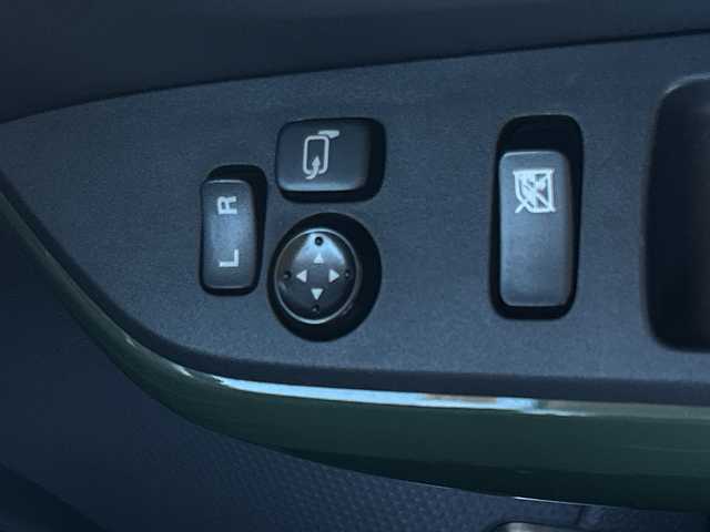 スズキ ハスラー Jスタイル 山梨県 2015(平27)年 3.9万km クールカーキパールメタリック/ホワイト2トーンルーフ 社外ナビ　/前席シートヒーター　/純正フロアマット　/前方ドライブレコーダー　/純正アルミホイール　/ＥＴＣ　/バックカメラ　/ベンチシート　/横滑り防止機能　/衝突軽減システム