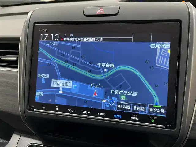 ホンダ フリード G ホンダセンシング 道央・札幌 2022(令4)年 1.7万km プラチナホワイトパール 4WD/ワンオーナー/寒冷地仕様/純正メモリナビ/・フルセグTV/CD/DVD/BT/SD/USB/バックカメラ/ホンダセンシング/・衝突軽減ブレーキ/・誤発進抑制機能/・路外逸脱抑制機能/・標識認識機能/・先行車発進お知らせ機能/・歩行者事故低減ステアリング/・車線維持支援システム/・エマージェンシーストップシグナル/・ヒルスタートアシスト機能/横滑り防止装置/純正エンジンスターター/アダプティブクルーズコントロール/ビルトインETC/両側パワースライドドア/前席シートヒーター/アイドリングストップ/ステアリングリモコン/純正フロアマット/純正ドアバイザー/プッシュスタート/スマートキー/スペアキー/ウインカーミラー/オートライト/LEDヘッドライト/3列シート/社外15インチAW/積込サマータイヤ純正AW付/・185/65R15 ’22製 6mm/新車時保証書/取扱説明書